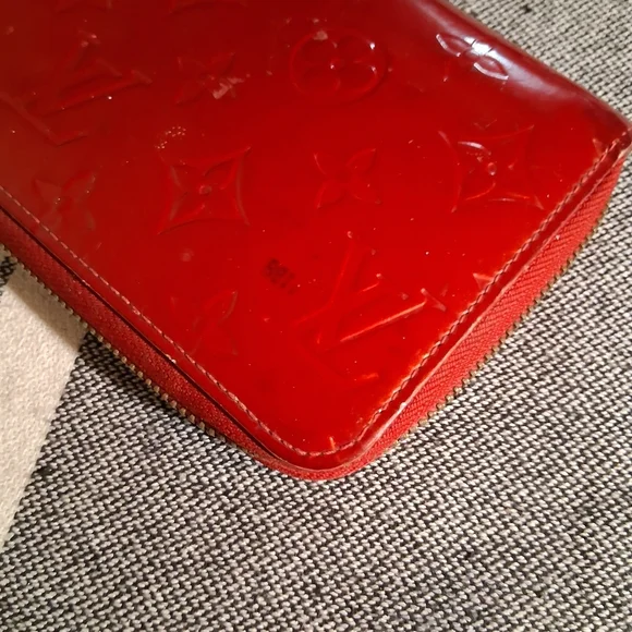 Louis Vuitton Red Embossed Wallet - Picture 8 of 16